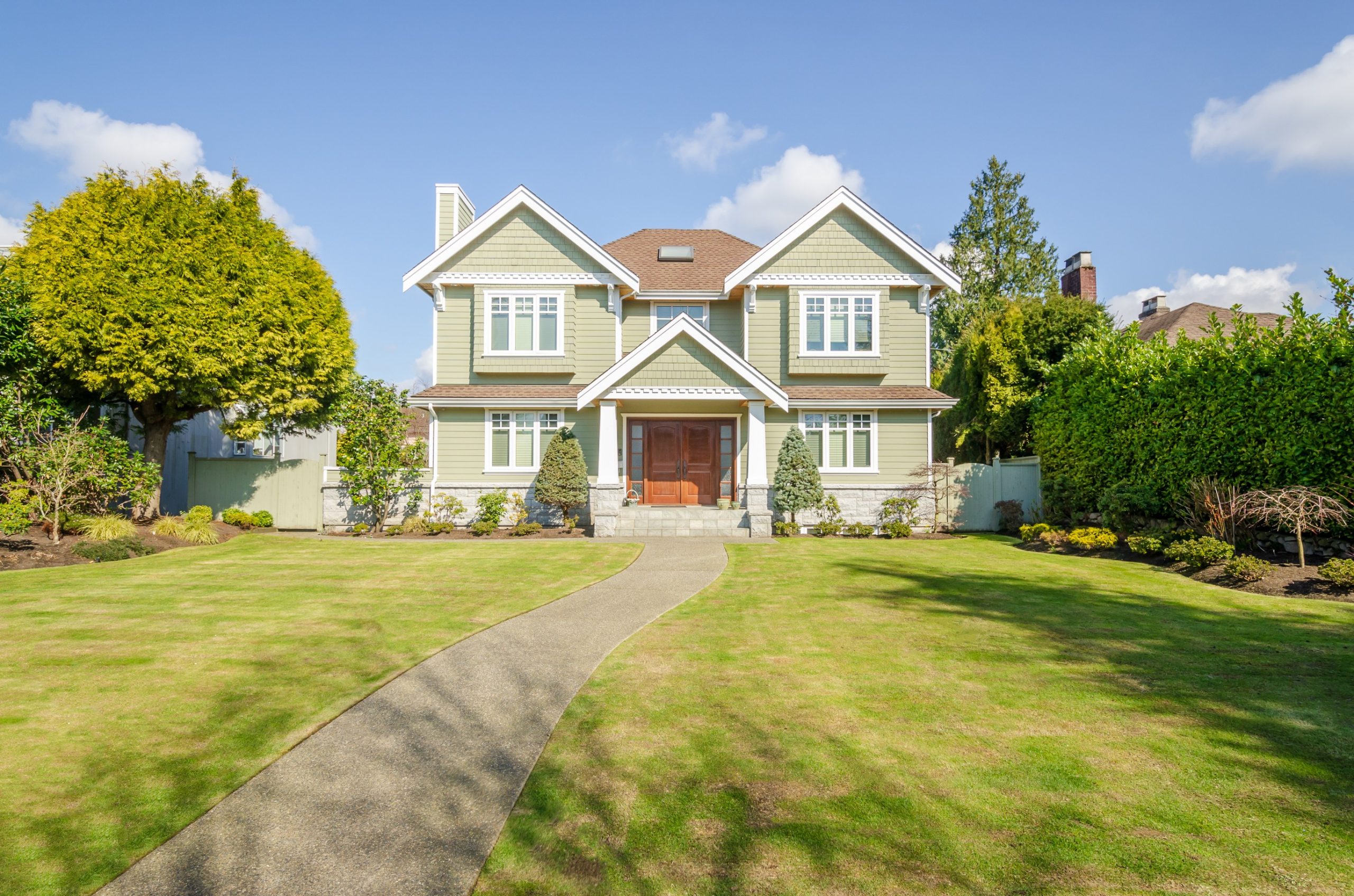 The Benefits of Working with a Custom Home Builder from Start to Finish